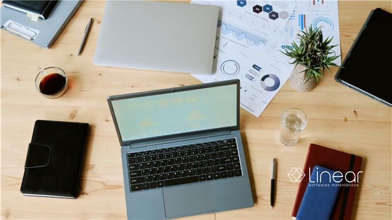 Do forecast à decisão: como combinar previsão, restrições e otimização no plano tático